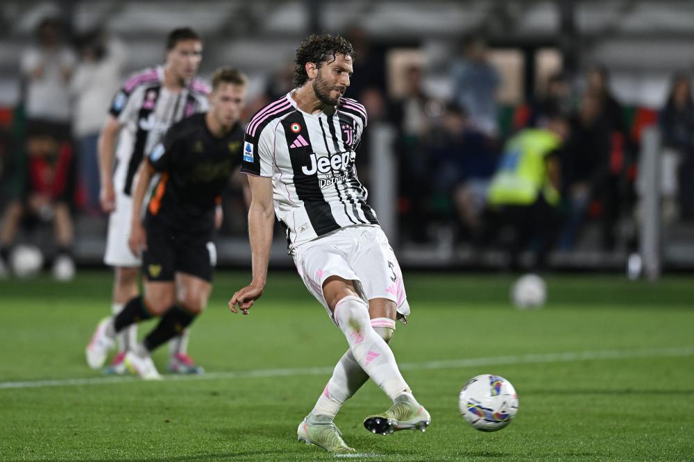 足球欧洲豪门爆发争吵，队内矛盾浮出水面