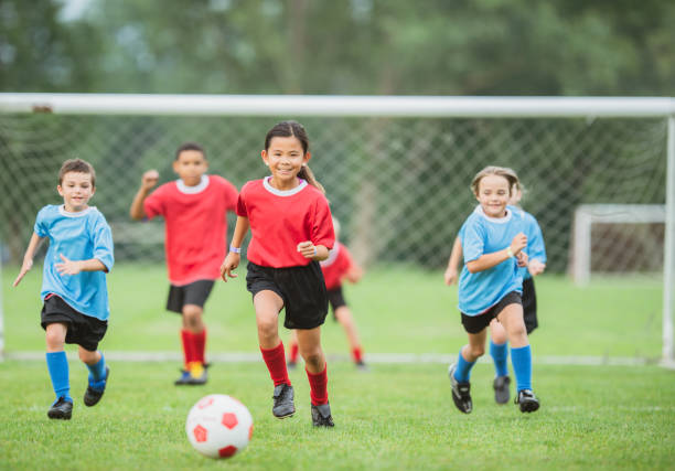 半场：马竞1-0圣吉罗斯，阿尔瓦雷斯破门，格列兹曼进球被吹